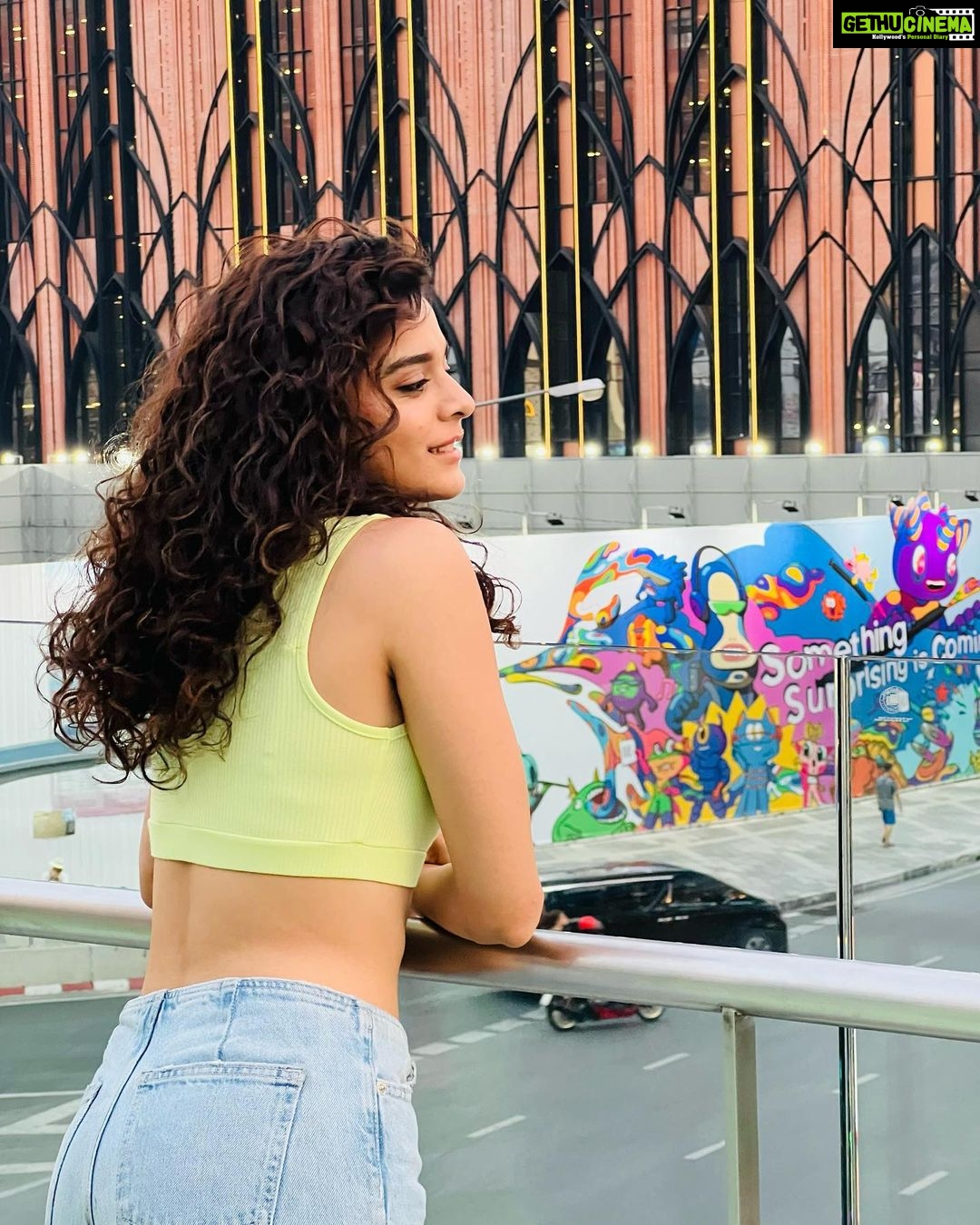 Mithila Palkar Instagram - Mango & Sticky Rice FTW! 🤤🍚🥭♥️ Bangkok, Thailand