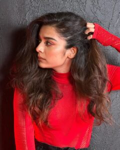Mithila Palkar Instagram - Mew 🐾 Photos and HMU @shrushti_birje_8