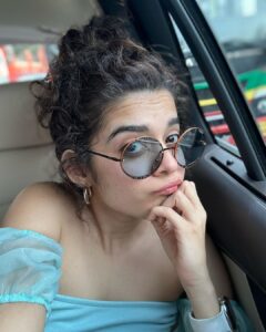 Mithila Palkar Instagram - The “where’s my food?!” blues 😴