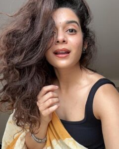 Mithila Palkar Instagram - Happy ☀️ Day!