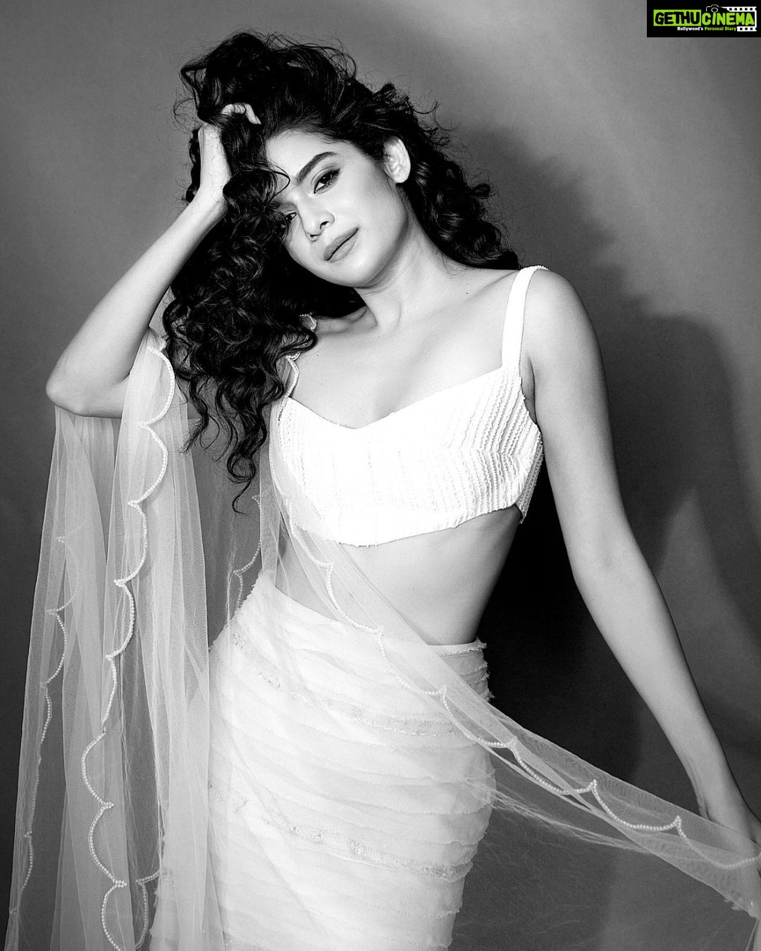 Mithila Palkar Instagram - #FBF with a #BnW 🤍