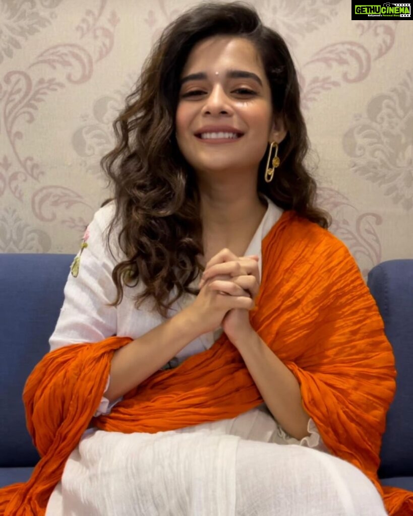 Mithila Palkar Instagram - Happy Republic Day, India! The years are passing by but the prayer for the country remains the same - that of hopeful peace and unity 🇮🇳 प्रजासत्ताक दिनाच्या हार्दिक शुभेच्छा! 🙏🏻