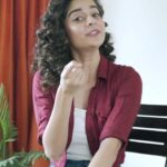 Mithila Palkar Instagram - The world is changing at a faster rate, so it’s important for us to keep up. Had I known about @carandbike before, I would have purchased a used car in a heartbeat! After all, @carandbike is India’s largest used car network that provides the country’s most comprehensive 2 year warranty on used cars and I’m obsessed with their range. So go ahead and visit carandbike.com to get 140 point checks! So visit this site and make your dreams come true! #carandbike #HowIMetMyCar #preownedcars #superstores #ReadyForNext