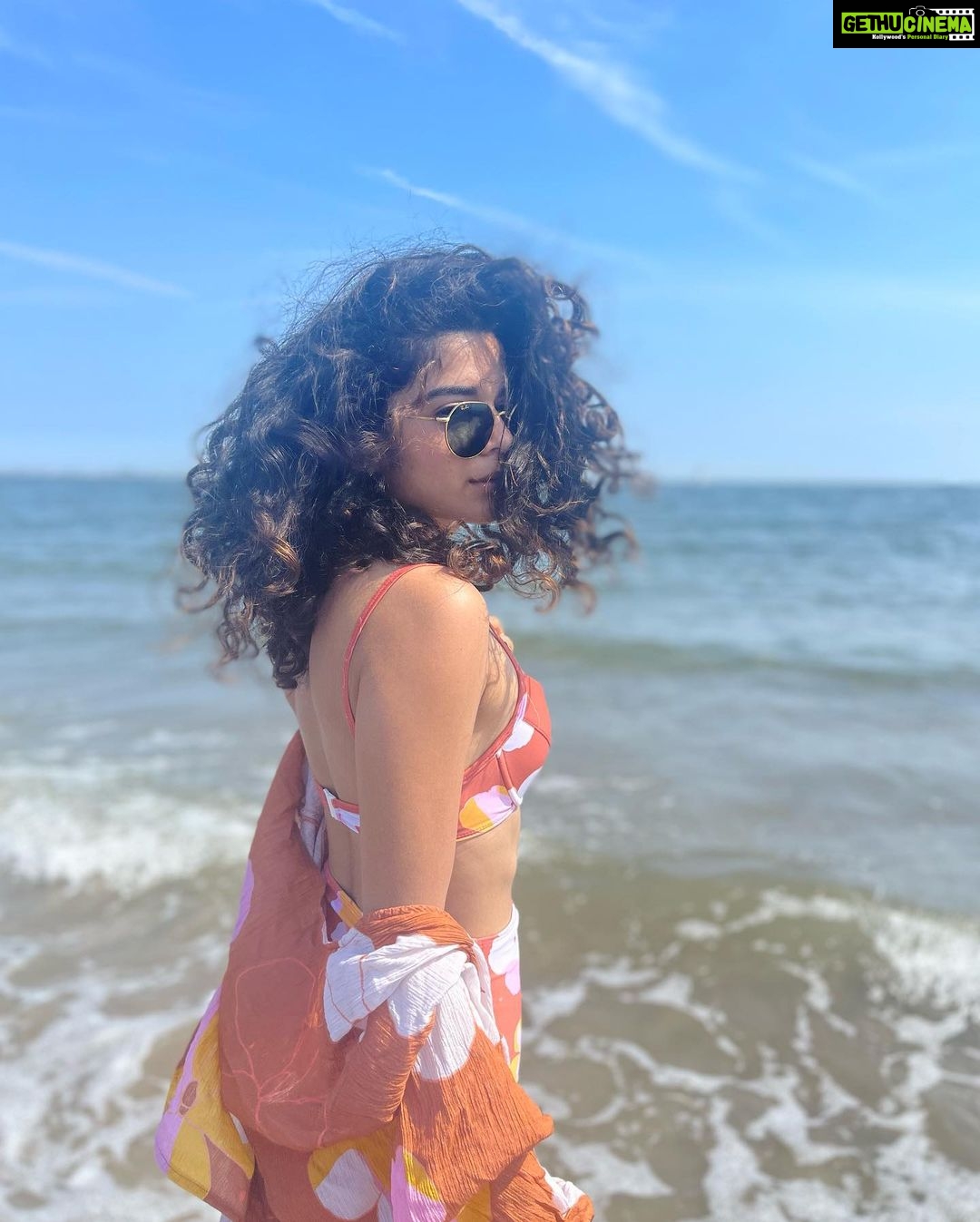 Mithila Palkar Instagram - This holiday season, I’m reminiscing one of the best holidays I had while dreaming of the next ☺️🏖️ Coney Island