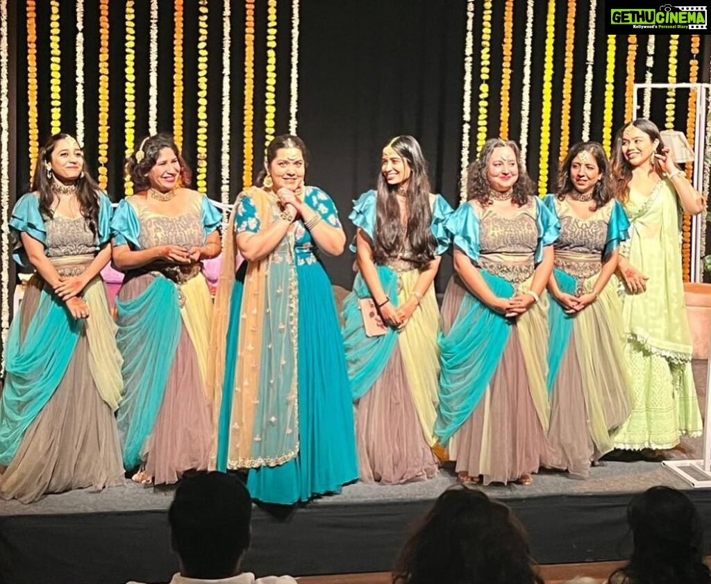 Mithila Palkar Instagram - 100 shows of #DekhBehen! A play I have the privilege of being part of with these lovely ladies. So many stories, hugs, tears and love! ♥️ Yesterday was surreal! Thank you to each and every audience member that came to watch the shows - once, twice, many times! Here’s to another 100 🥂 NCPA Mumbai