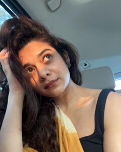 Mithila Palkar Instagram - Happy ☀️ Day!