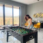 Mithila Palkar Instagram - Managed to sneak in a fab getaway with some very precious people thanks to @stayvista_official! #Euphoria in Karjat lent itself generously as the perfect nest to end a beautiful birthday week. Grand yet homely, aided with the best hospitality and comforting, delicious food! Our hearts and tummies were full! ♥️