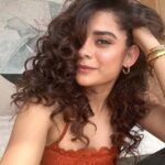 Mithila Palkar Instagram - Stages of Sanity 🥳