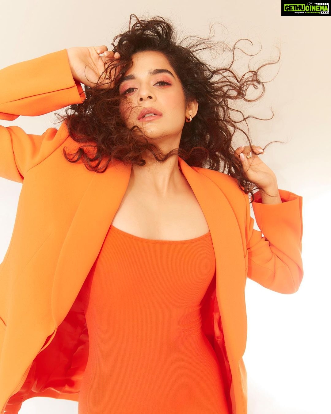 Mithila Palkar Instagram - Tangerine 🍊 Outfit @aak.ch @skims Earrings @the_bling_girll Rings @the_bling_girll @offbeatmediain @e3kjewelery Styled by @shreejarajgopal Style team @dhwanii.jain @nandinijain05 Make up @sahithya.shetty Hair @hairbyseema Photographer @kadamajay