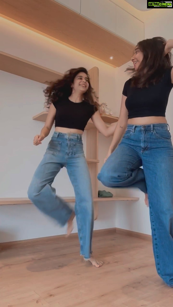 Mithila Palkar Instagram - Dance partners for life!🫶🏼🥳 … @harshkumarofficiall 🕺