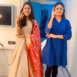 Mohana Bhogaraju Instagram – Folk Love ❤️🎵
#malleraja 
With sweetest @mohanabhogaraju akka ❤️😘🎵