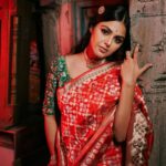 Monal Gajjar Instagram - Shot by @theabhivalera Shot for @monal_gajjar Outfit by @mangalya_sarees Hair and makeup by @makeoversbyrutudalal Video by @kpfilms31 #monalgajjar #actress #acting #modeling #photoshoot #sareelove #fashionstyle #fashionmodel #fashiongram #fashionlover #fashionaddict #fashionable #photography #photographer #portraitphotography #brandphotography #indianfashion #saree #sareefashion Ahmedabad, India