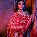 Monal Gajjar Instagram - Shot by @theabhivalera Shot for @monal_gajjar Outfit by @mangalya_sarees Hair and makeup by @makeoversbyrutudalal Video by @kpfilms31 #monalgajjar #actress #acting #modeling #photoshoot #sareelove #fashionstyle #fashionmodel #fashiongram #fashionlover #fashionaddict #fashionable #photography #photographer #portraitphotography #brandphotography #indianfashion #saree #sareefashion Ahmedabad, India