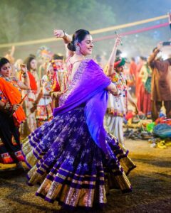 Monal Gajjar Instagram - 🧿What beautiful perfect garaba night experience loved it @jigrra. Thank you for inviting me. 😇🥰😇💃💃🎵🎵

Special thanks for perfect garba pic📸 by @_varis_5 🙏

Style by :- @styleitwithniki 
👗:- @heer.boutique 
Jewellery:- @the_beta_girl 

#navratri #ootd #indianfashion #garba #girl #dance #actor #monalgajjar #imqueen👸🏻👑