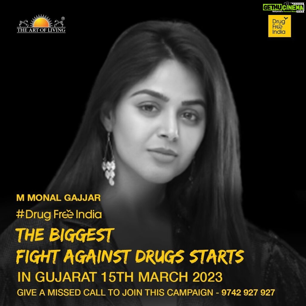 Monal Gajjar Instagram - Namastey 🙏😇🙏 @srisriravishankar @gurudevsrisriravishankar @artofliving @artoflivinguj @cahariarora Regards , Team drug Free India -Gujarat Art of living