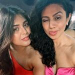 Monal Gajjar Instagram – Girls just wanna have fun!!! Saturday night done right ♥️🫶🏻
The third pic could have been the first one too na? 
#carfie #paintingthetownred #saturday