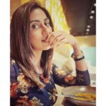 Monica Khanna Instagram - Today,my thoughts smiled back at me and i realised I like who i am becoming❤️❤️ #solitude #everybitofit #blessed #thankyou #gratitude Masala Library, BKC