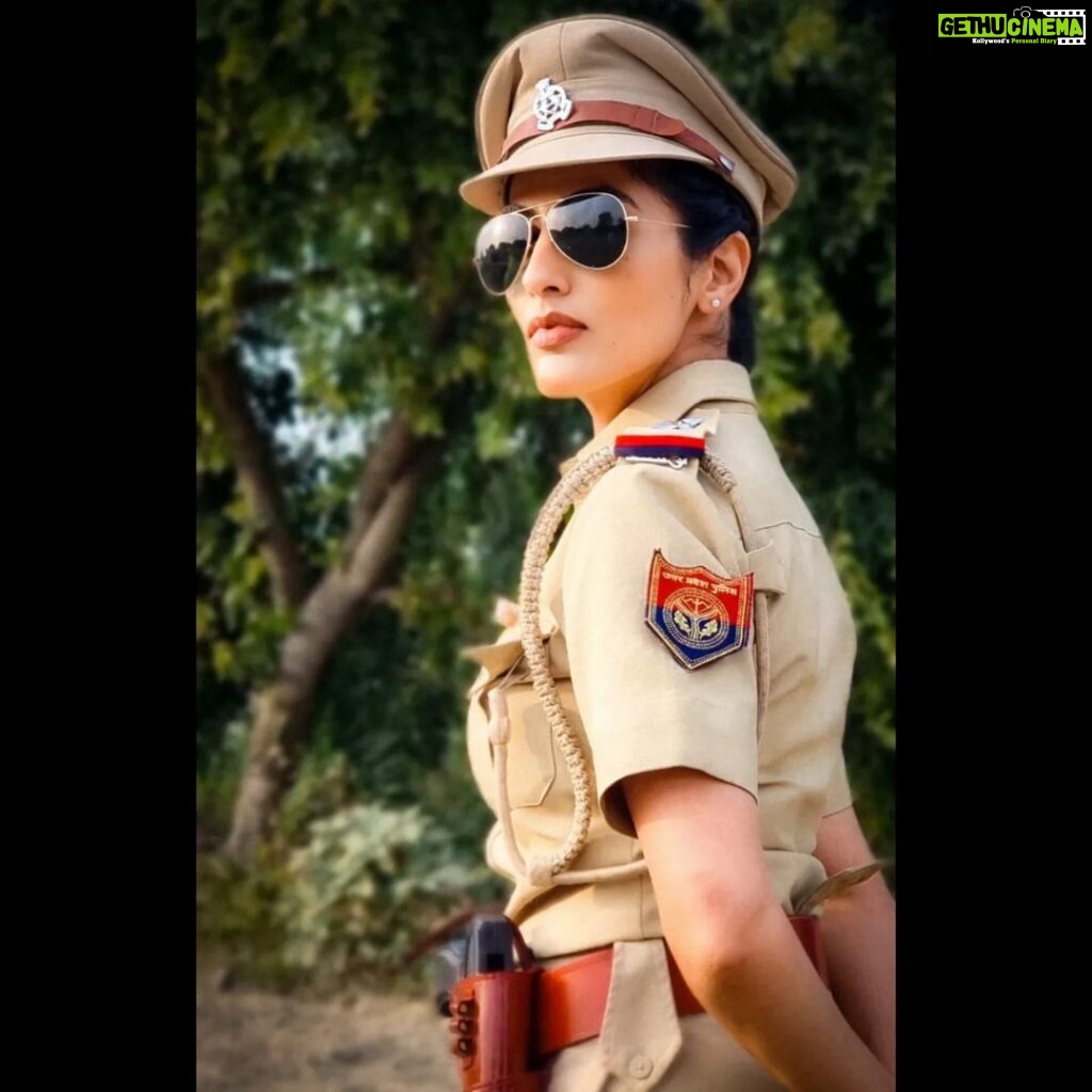 Monica Khanna Instagram - स्वागत नहीं करेंगे हमारा।।। . . . . Coming soon. Pic credit -@manishmischief #पुलिस #police #uttarpradesh #uttarpradeshpolice #tiwariji #lucknow #indianpolice #jurm #saza #chorpolice Lucknow, Uttar Pradesh