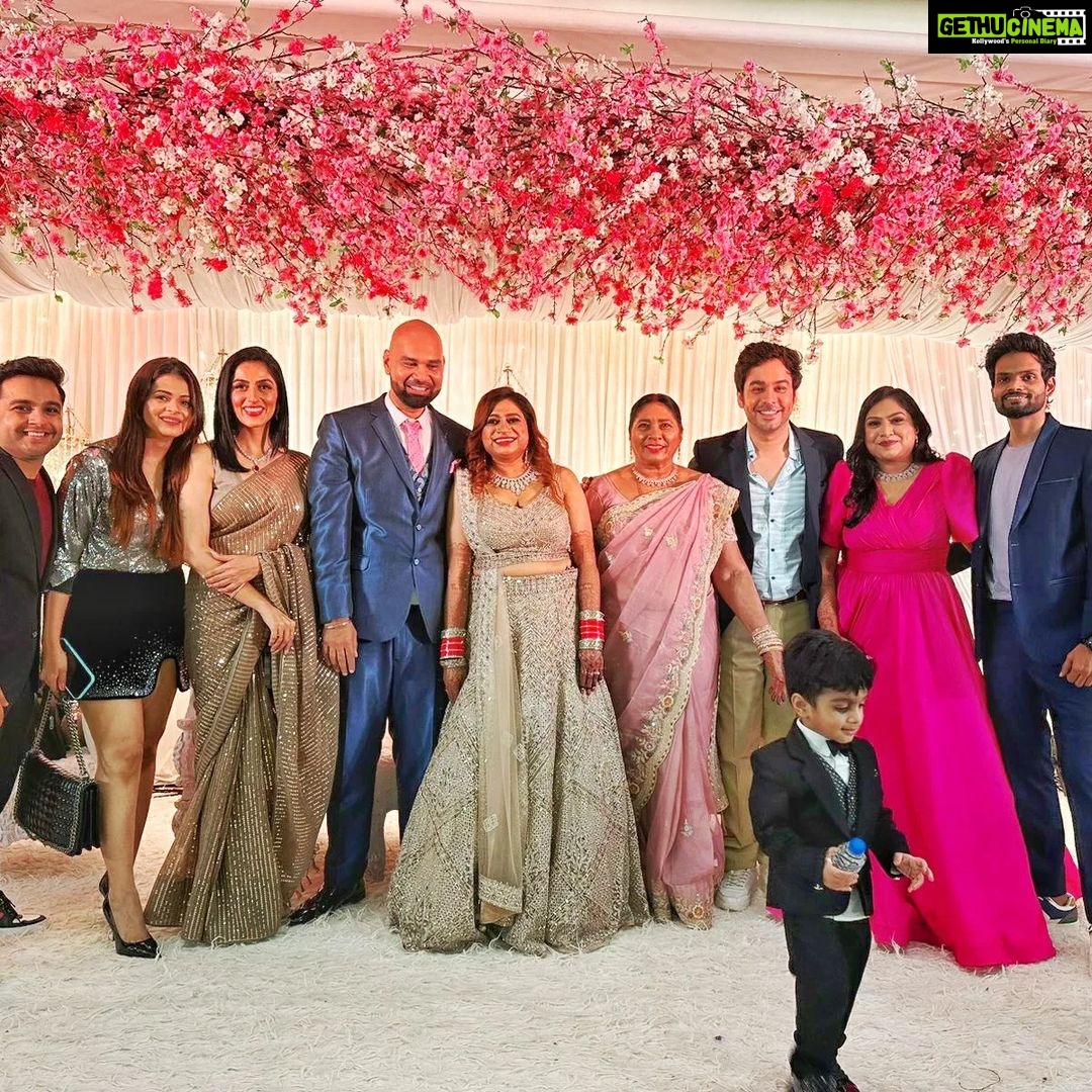 Monica Khanna - 7.5K Likes - Congratulations!!!!! @chouhanmansi17 @ro8611 for this wonderful journey....
चाहत होती है दोस्तों की साथ जीने की,
वरना जाना एक दिन अकेले ही है।।।
@hardiksangani @manish_goplani @chhayachouhan @jigyasa_07 #dosti #friendsforever #humpaanch #happiness