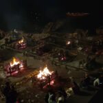 Monica Khanna Instagram - नैनं छिन्दन्ति शस्त्राणि नैनं दहति पावकः। न चैनं क्लेदयन्त्यापो न शोषयति मारुतः।। मृत्यु ही सत्य है। #banaras #varanasi #kashi #india #banarasi #varanasidiaries #uttarpradesh #photography #instagram #ganga #mahadev #incredibleindia #varanasighats #ghat #banarasiya #bhu #love #varanasiindia #banarasisaree #travel #instagood #delhi #sareelove #mumbai #saree #lucknow #assighat #photooftheday #tussarsilk #chanderi मणिकर्णिका घाट, काशी
