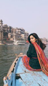 Monica Khanna Instagram - बनारस 💖🔱
.
DO NOT REPOST 🚫
.
IN FRAME @monnikkakhanna
.
🎥 by @varanasipic
.
Follow me @varanasipic
.
Use hashtag #varanasipic
.
.
#varanasiindia #mohhabat #reels #reelinstagram #reelkarofeelkaro #reelindia
#reelsviral #varanasireels
#reeltrending #mahadev #bholenath
#music #bollywood #oldbollywood
#movies #film #singer #drawing #ghats #videos #viralvideos #eveningvibes
#ghatsofvaranasi #banaras #Varanasi #kashi
#likecommentshare