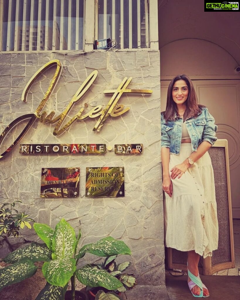 Monica Khanna Instagram - Waiting to find my Romeo"in @julietteristorante ❤️ Have become my absolute favourite restaurant. Menu is extensive and seasonal to a particularly high standard. Definitely fine dining. It can be expensive but worth it....Highly recommended.Food is pretty good, some italian classics and some twists which was 100% worth it of your choice..... @rainmakerconsults #restaurant #food #foodie #foodporn #instafood #foodlover #dinner #bar #foodphotography #delicious #yummy #foodstagram #lunch #instagood #chef #foodblogger #cafe #love #hotel #foodies #tasty #pizza #wine #eat #delivery #restaurante #travel #foodgasm #cocktails #healthyfood
