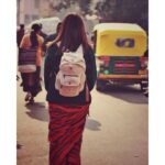 Monica Khanna Instagram - बैठे जो अस्सी घाट पर बनारस में यूं दिन गुज़र गए न तेरा इश्क याद रहा तेरी बातें भी भूल गए।। Captured by - @jerrypundkar( i have the best photographer in the world) Thankyou for being so supportive n incredible... #banaras #varanasi #kashi #india #banarasi #varanasidiaries #uttarpradesh #photography #instagram #ganga #mahadev #incredibleindia #varanasighats #ghat #banarasiya #bhu #love #varanasiindia #banarasisaree #travel #instagood #delhi #sareelove #mumbai #saree #lucknow #assighat #photooftheday #assighat #chanderi