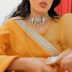 Monica Khanna Instagram - Doosron k baare mein sochke apna waqt zayar mat karo.... #comedy #comedyreels #funnyvideos #funnyvideos #funnyreels #latika #laughter #instareels #instagood #instalove #bekind #hasterahoindia