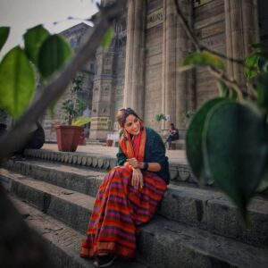 Monica Khanna Instagram - हर ठाट – बाट बना_रसिया
 सुकून की हर घाट बना_रसिया
 मन में विस्वाश बना_रसिया
 दिल के जज्बात बना_रसिया। 
Pic courtesy - @varanasipic

#banaras #varanasi #kashi #india #banarasi #varanasidiaries #uttarpradesh #photography #instagram #ganga #mahadev #incredibleindia #varanasighats #ghat #banarasiya #bhu #love #varanasiindia #banarasisaree #travel #instagood #delhi #sareelove #mumbai #saree #lucknow #assighat #photooftheday #varanasipic