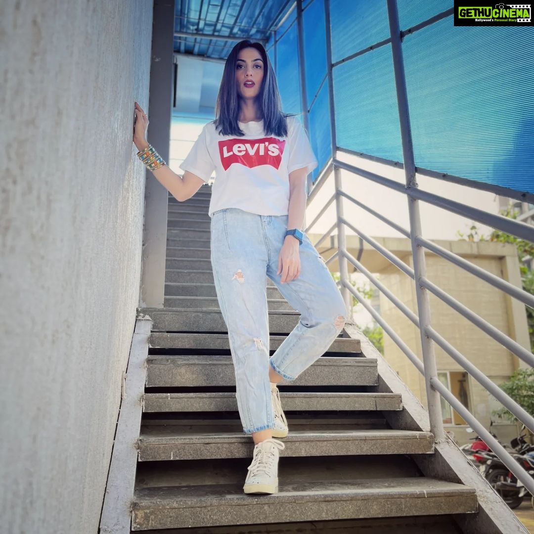 Monica Khanna Instagram - A Blank canvas—Eternally Versatile...... Wearing -@the_tees_store_ 📷- @jerrypundkar #whiteshirt #fashion #shirt #white #ootd #style #instagram #photography #instagood #shirts #model #love #jeans #tshirt #photooftheday #mensfashion #fashionblogger #instafashion #instadaily #fashionstyle #smile #black #picoftheday #photoshoot #blackandwhite #tshirts #shirtstyle #summer #portrait #fashionista Mumbai, Maharashtra