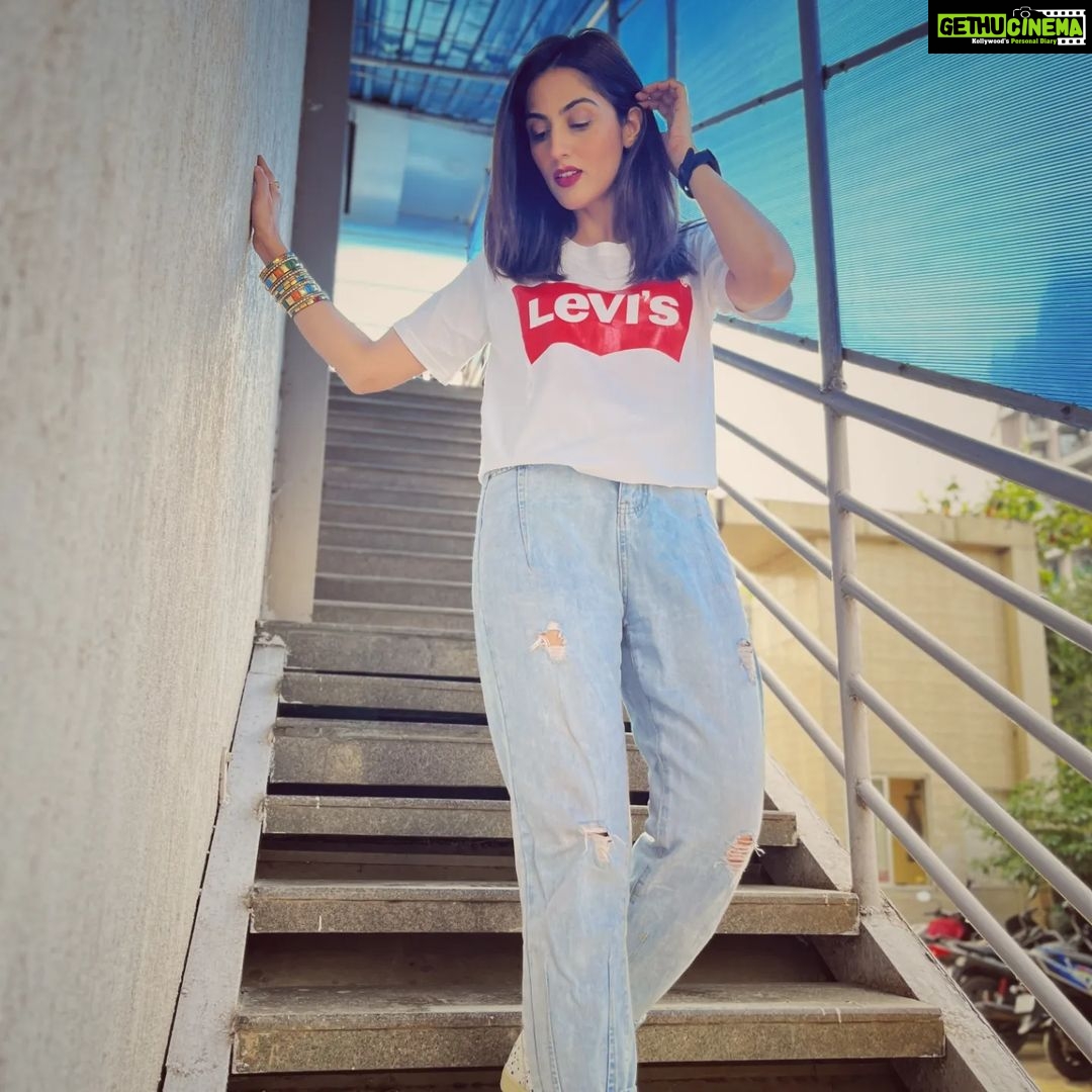 Monica Khanna Instagram - A Blank canvas—Eternally Versatile...... Wearing -@the_tees_store_ 📷- @jerrypundkar #whiteshirt #fashion #shirt #white #ootd #style #instagram #photography #instagood #shirts #model #love #jeans #tshirt #photooftheday #mensfashion #fashionblogger #instafashion #instadaily #fashionstyle #smile #black #picoftheday #photoshoot #blackandwhite #tshirts #shirtstyle #summer #portrait #fashionista Mumbai, Maharashtra