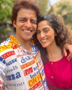 Monica Khanna Instagram - सिद्धिविनायक मंदिर के दर्शन🙏🏻🌺 @monnikkakhanna 
कुछ ख़ास एहसास और दोस्त का जन्मदिन 
Ps : Happy birthday @kunwar08 
Lots of Love & Happiness 
Godbless❤️
#friendship #visittotemple
