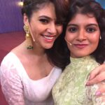 Monisha Blessy Instagram – With our gorgeous @sherinshringar 😍✨ This week in #cookwithcomali4 
Watch #cwc4 today and tomorrow at 9:30 pm on @vijaytelevision 

Thank you sooo much for the opportunity @ravoofa.h.k mam 🤍and @parthiv.mani  anna 🤩