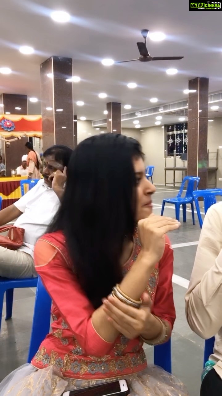 Monisha Blessy Instagram - Payaso kekudha 🤣 With appaww mummyy 😂 @a.s.biju @rathi.devi06 #reels #reelsinstagram #trendingreels #trending #trendingsongs #trendingaudio #tamil #tamilcomedy #tamilcinema #tamiltrending #blogger #food