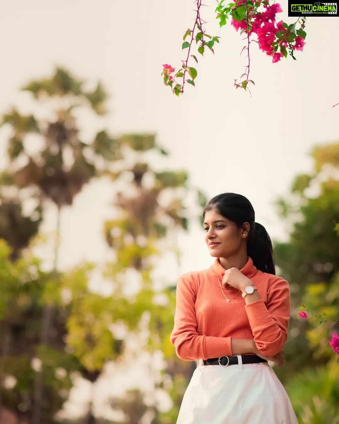 Monisha Blessy Instagram - Trust in timing ♥️😇🤌 @danielwellington watches🔥 Use my code “MONISHADW” that gives 15% discount on all purchases on their website. #danielwellington #Ad #monishablessy PC: @ebinezerashwin.j 🤩✨
