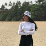 Monisha Blessy Instagram – 🌊🌴❤️

Kerala issa vibeee😍

Pc: @arun.aryan26 🐒 Varkala Beach Kerala