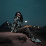 Monisha Blessy Instagram - 🌊🖤 📸 : @arockiya_amalan_jr_films ✨