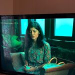 Monisha Blessy Instagram - Ninaivo oru paravai 💫 #Modernlovechennai @primevideoin Thiagarajankumararaja sir'in frame'il monisha blessy🥹🧿🤍 Something that i didn't even dream of but this happened🫶🏻Forever grateful for the opportunity🙏♥️Many many thanks to Tk sarrr✨ @tylerdurdenandkinofist @ezhilmadhi16 mam😎