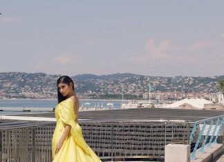Mouni Roy Instagram - Bonjour Cannes 🇫🇷 Dressed in : @atelierzuhra x @swarovski Styled by : @manekaharisinghani with @chintan_shah08 Heels : @enricocuini HMU : @george_p_kritikos Creative production- @fetch_india @pankhurifetch Photographer - @wilsonballarin videographer - @shakeelbinafzal Lenskart- @sashakeneivonuo @anupamtripathi_ @lenskart #lenskartatCannes Cannes, French Riviera, France