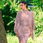 Mouni Roy Instagram - Sois Belle à ta façon (Be Your Own Beautiful!) • • • • @festivaldecannes 🤍 Dressed in : @ziadnakad with @gemluxurypr Styled by : @manekaharisinghani with : @chintan_shah08 Heels : @giuseppezanotti HMU : gpkritikos Managed by : @trishilagoculdas @dcatalent 📸 @wilsonballarin Cannes French Riviera