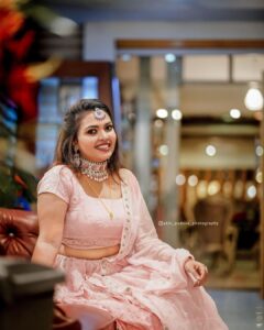 Mridula Vijay Instagram - Let me distract you 😉
Costume @ahamboutique 
Jwellers @parakkat.jewels 
Photography @akin_paduva_photography