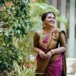 Mridula Vijay Instagram - @mridhulavijai @crayons_wedding_planners_ @crayonseventplanners_ #keralagallery#mollywoodactress#mollywoodgallery#mridhulavijai#actress#actressshoots#keralagram#instagood#instagram#instalike#instareels#photosofinstagram#modelsofinsta#modelshoots#collab#collabshoot
