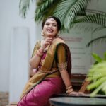 Mridula Vijay Instagram - @mridhulavijai @crayons_wedding_planners_ @crayonseventplanners_ #keralagallery#mollywoodactress#mollywoodgallery#mridhulavijai#actress#actressshoots#keralagram#instagood#instagram#instalike#instareels#photosofinstagram#modelsofinsta#modelshoots#collab#collabshoot