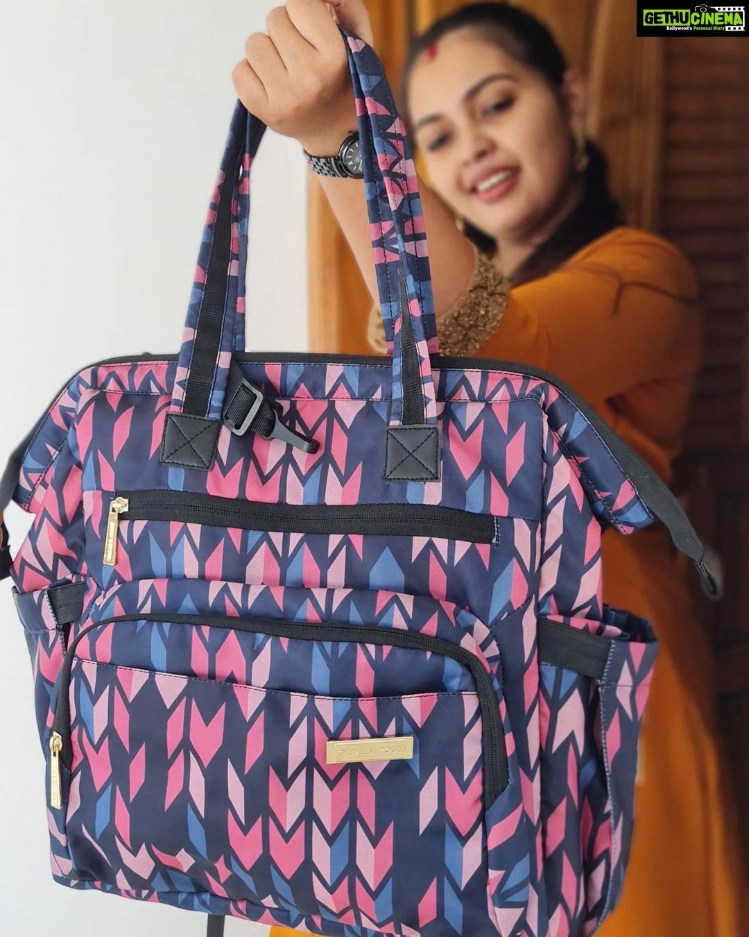 Mridula Vijay Instagram - This diaper bag makes me a confident and stylish mama feel 😇 thank you @oliveandrosebags