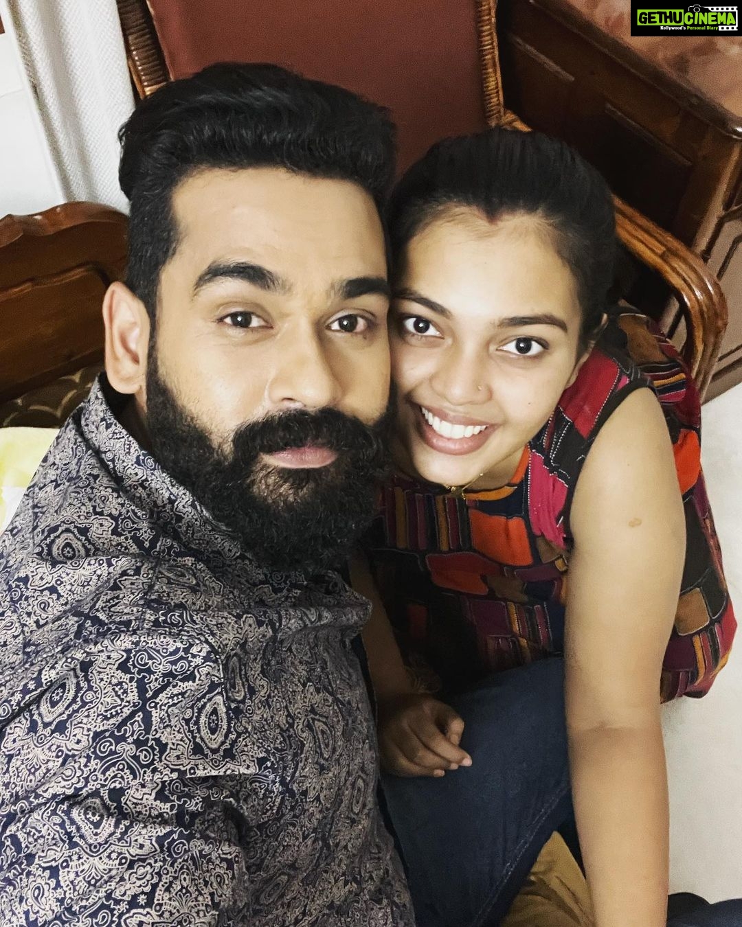 Mridula Vijay Instagram - Selfie with my heart and heart beat ❤️ @mridhulavijai