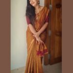 Mridula Vijay Instagram - Elegance never goes out of style 💞 Costume @dwiti_weaves Ornaments @canisaperidot PC : My mom