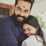 Mridula Vijay Instagram - Wishing you a colourful onam from us 🥰💞 PC @av_arun_ravan
