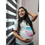 Mridula Vijay Instagram - It's boy or girl 😉? Costume @ross_anns PC @parvathy_anuz