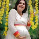 Mridula Vijay Instagram - OUR TINY MIRACLE 🥰 @yuvakrishna_official . Photographer @reshma_photography Costume @ansisiyad Makeup @jijo_jo_the_makeup_artist Assistant @akhilal_akku Video @ajith_krishnan_u