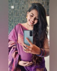 Mridula Vijay Instagram - Soon to be mom 🥰
Wearing @inovative__yarns 
Jewels @rituparnacollection